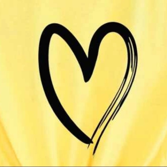 PLUS heart print tee yellow heart tee - Picture 2 of 4